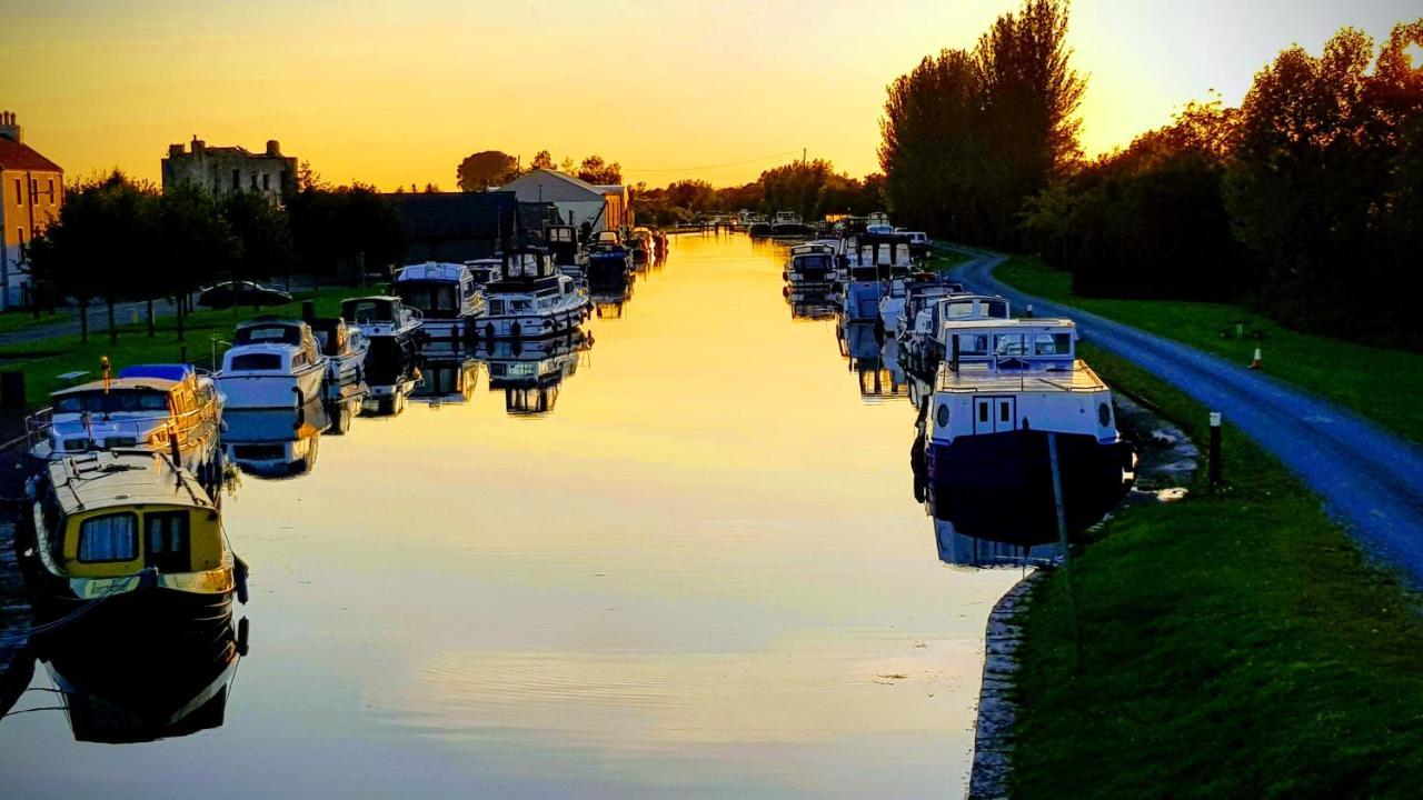 Bed and Breakfast The Harbour Masters House Banagher Экстерьер фото