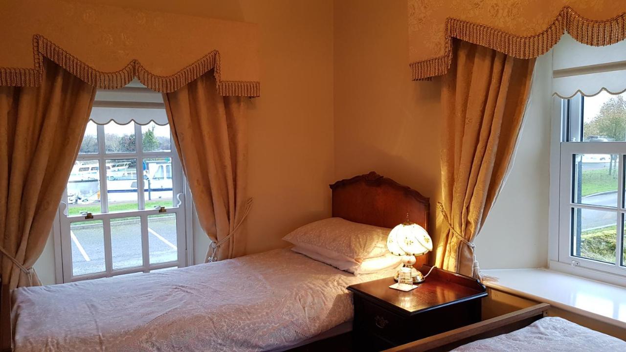 Bed and Breakfast The Harbour Masters House Banagher Экстерьер фото